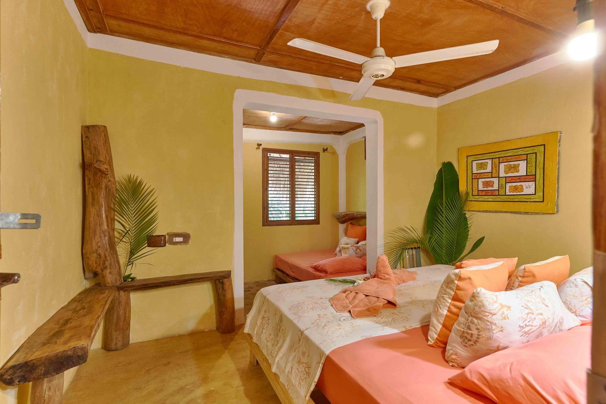 CHALET TROPICAL bio-hotel Las Galeras Buitenkant foto